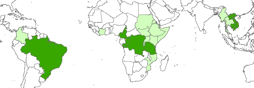 ReCaREDD focus countries (green) and associated countries (light green)